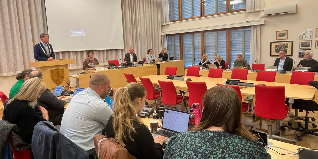 Bilde/illustrasjon for Kommunestyremøte